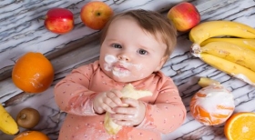 «Finger Foods»: 3 τρόφιμα που το μωρό μπορεί να φάει με τα χέρια του
